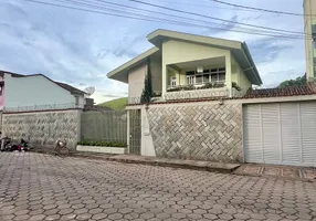 Foto 1 de Casa com 3 Quartos à venda, 500m² em Centro, Coronel Fabriciano