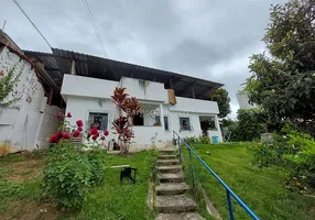 Foto 1 de Casa com 2 Quartos à venda, 74m² em Santos Dumont, Juiz de Fora