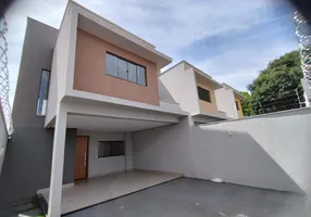 Foto 1 de Sobrado com 3 Quartos à venda, 129m² em Jardim Presidente, Goiânia