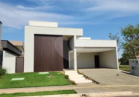 Foto 1 de Casa com 4 Quartos à venda, 230m² em Residencial Goiânia Golfe Clube, Goiânia