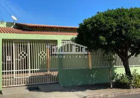 Foto 1 de Casa com 3 Quartos à venda, 125m² em Conjunto Vivi Xavier, Londrina