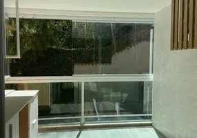 Foto 1 de Apartamento com 3 Quartos à venda, 110m² em Castelanea, Petrópolis