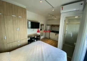 Foto 1 de Apartamento com 1 Quarto para alugar, 22m² em Vila Madalena, São Paulo