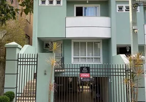 Foto 1 de Sobrado com 4 Quartos à venda, 187m² em Atiradores, Joinville