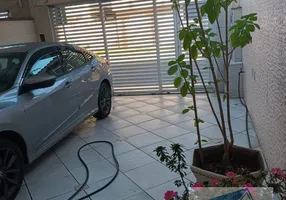 Foto 1 de Sobrado com 3 Quartos à venda, 132m² em Jardim Casqueiro, Cubatão