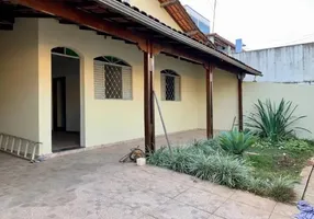 Foto 1 de Casa com 1 Quarto à venda, 200m² em Vila Santo Estevão, São Paulo