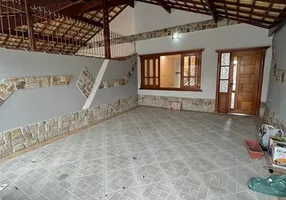 Foto 1 de Casa com 3 Quartos à venda, 124m² em Maracanã, Praia Grande