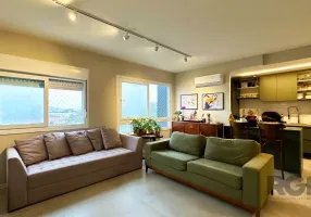 Foto 1 de Apartamento com 3 Quartos à venda, 65m² em Teresópolis, Porto Alegre