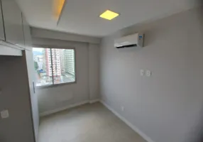 Foto 1 de Apartamento com 2 Quartos à venda, 49m² em Madureira, Rio de Janeiro