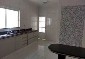 Foto 1 de Casa com 3 Quartos à venda, 200m² em Vila Medeiros, São Paulo