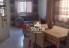 Foto 1 de Casa com 3 Quartos à venda, 170m² em Pampulha, Uberlândia