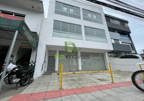 Foto 1 de Ponto Comercial para alugar, 90m² em Barreiros, São José