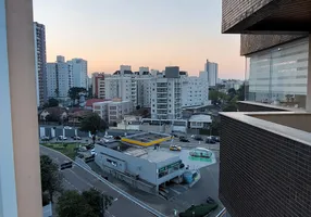 Foto 1 de Apartamento com 2 Quartos à venda, 109m² em Cristo Rei, Curitiba