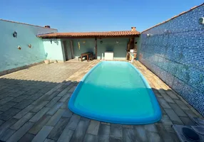 Foto 1 de Casa com 3 Quartos à venda, 170m² em Bangu, Rio de Janeiro