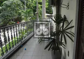 Foto 1 de Apartamento com 3 Quartos à venda, 105m² em Jardim Carioca, Rio de Janeiro