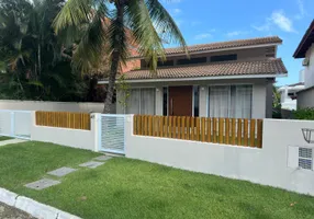 Foto 1 de Casa de Condomínio com 4 Quartos à venda, 240m² em Guaeca, São Sebastião