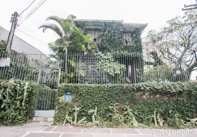 Foto 1 de Casa com 4 Quartos à venda, 250m² em Petrópolis, Porto Alegre