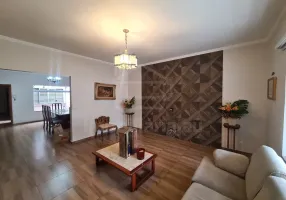 Foto 1 de Casa com 4 Quartos à venda, 268m² em Jardim das Paineiras , Jaú