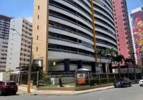 Foto 1 de Apartamento com 2 Quartos para alugar, 85m² em Meireles, Fortaleza