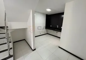 Foto 1 de Casa com 3 Quartos à venda, 115m² em Colina de Laranjeiras, Serra