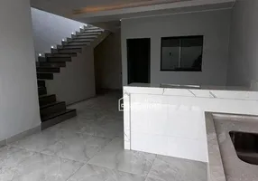 Foto 1 de Sobrado com 3 Quartos à venda, 170m² em Residencial Alphaville, Anápolis