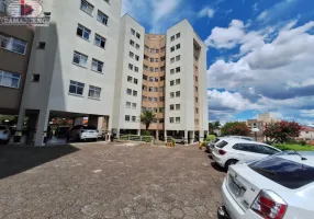 Foto 1 de Apartamento com 3 Quartos para alugar, 57m² em Novo Mundo, Curitiba