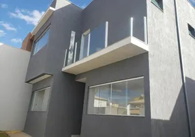 Foto 1 de Casa com 4 Quartos à venda, 110m² em , Pedro Leopoldo