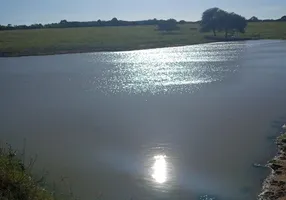 Foto 1 de Fazenda/Sítio com 3 Quartos à venda, 17000m² em Monte Alegre, Monte Alegre