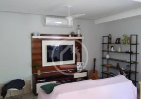 Foto 1 de Casa com 2 Quartos à venda, 90m² em Jardim Guanabara, Rio de Janeiro