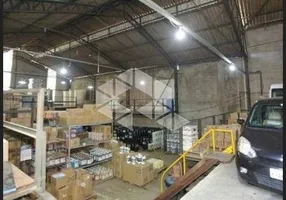 Foto 1 de Galpão/Depósito/Armazém à venda, 700m² em Vila Sao Rafael, Guarulhos