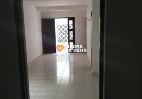 Foto 1 de Casa com 4 Quartos à venda, 66m² em Dionísio Torres, Fortaleza