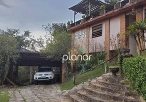 Foto 1 de Casa com 3 Quartos à venda, 400m² em Araras, Petrópolis