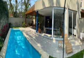 Foto 1 de Casa com 5 Quartos à venda, 380m² em Praia de Juquehy, São Sebastião