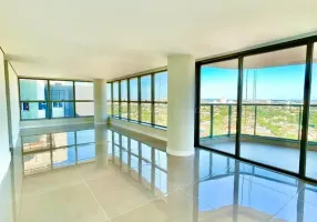 Foto 1 de Apartamento com 4 Quartos à venda, 251m² em Zona 01, Maringá