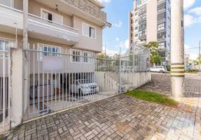 Foto 1 de Sobrado com 4 Quartos à venda, 250m² em Vila Izabel, Curitiba