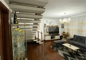 Foto 1 de Sobrado com 4 Quartos à venda, 250m² em Saúde, São Paulo