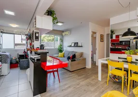 Foto 1 de Apartamento com 2 Quartos à venda, 58m² em Passo da Areia, Porto Alegre