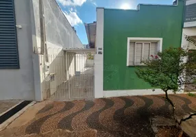 Foto 1 de Casa com 2 Quartos para alugar, 95m² em Centro, Araraquara