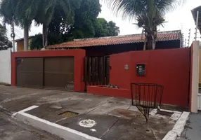 Foto 1 de Casa com 3 Quartos à venda, 400m² em Atalaia, Aracaju