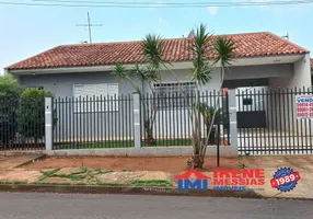 Foto 1 de Casa com 2 Quartos à venda, 139m² em Parque Taruma, Maringá