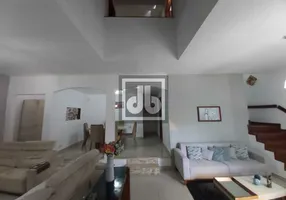 Foto 1 de Casa com 4 Quartos à venda, 309m² em Taquara, Rio de Janeiro