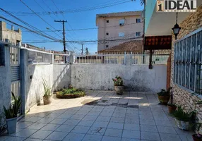 Foto 1 de Sobrado com 3 Quartos à venda, 133m² em Vila Cascatinha, São Vicente