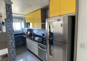 Foto 1 de Apartamento com 3 Quartos para alugar, 51m² em Humaitá, Porto Alegre