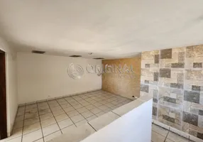 Foto 1 de Casa com 2 Quartos para alugar, 70m² em Santa Felicidade, Curitiba