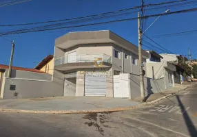 Foto 1 de Sobrado com 3 Quartos para venda ou aluguel, 210m² em Jardim Santa Júlia, São José dos Campos