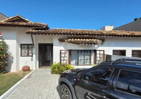 Foto 1 de Casa de Condomínio com 3 Quartos para venda ou aluguel, 250m² em Vilas do Atlantico, Lauro de Freitas