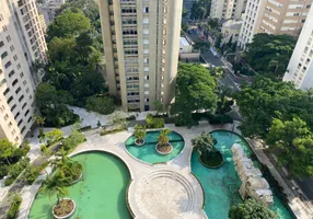 Foto 1 de Apartamento com 4 Quartos à venda, 165m² em Morro dos Ingleses, São Paulo