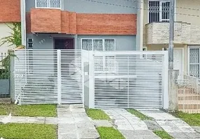 Foto 1 de Casa com 2 Quartos à venda, 170m² em Tingui, Curitiba