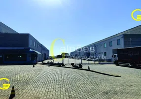 Foto 1 de Galpão/Depósito/Armazém para alugar, 912m² em Iporanga, Sorocaba