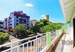 Foto 1 de Cobertura com 4 Quartos para alugar, 251m² em Santo Antônio, Porto Alegre